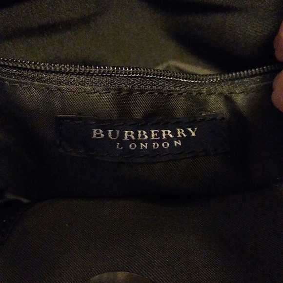 Authentic Burberry handbag 👜 - Picture 7 of 15